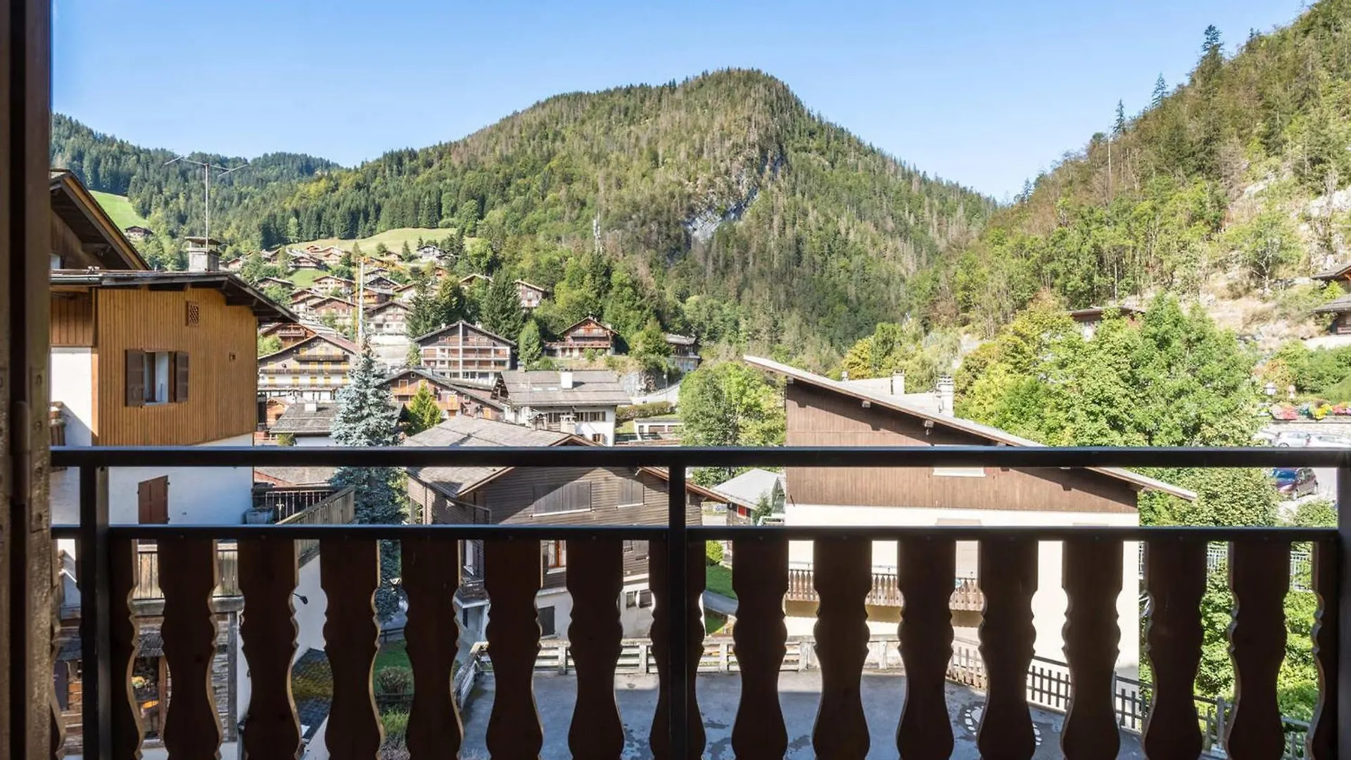 Appartement Confortable 2 Pieces Au Coeur De La Clusaz, Proche Des Pistes Et Des Commerces - Fr-1-304-7 Apartment