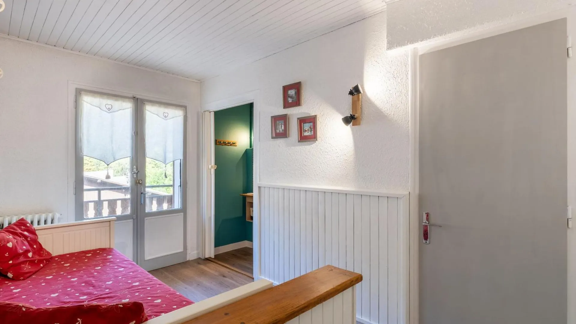 Appartement Confortable 2 Pieces Au Coeur De La Clusaz, Proche Des Pistes Et Des Commerces - Fr-1-304-7